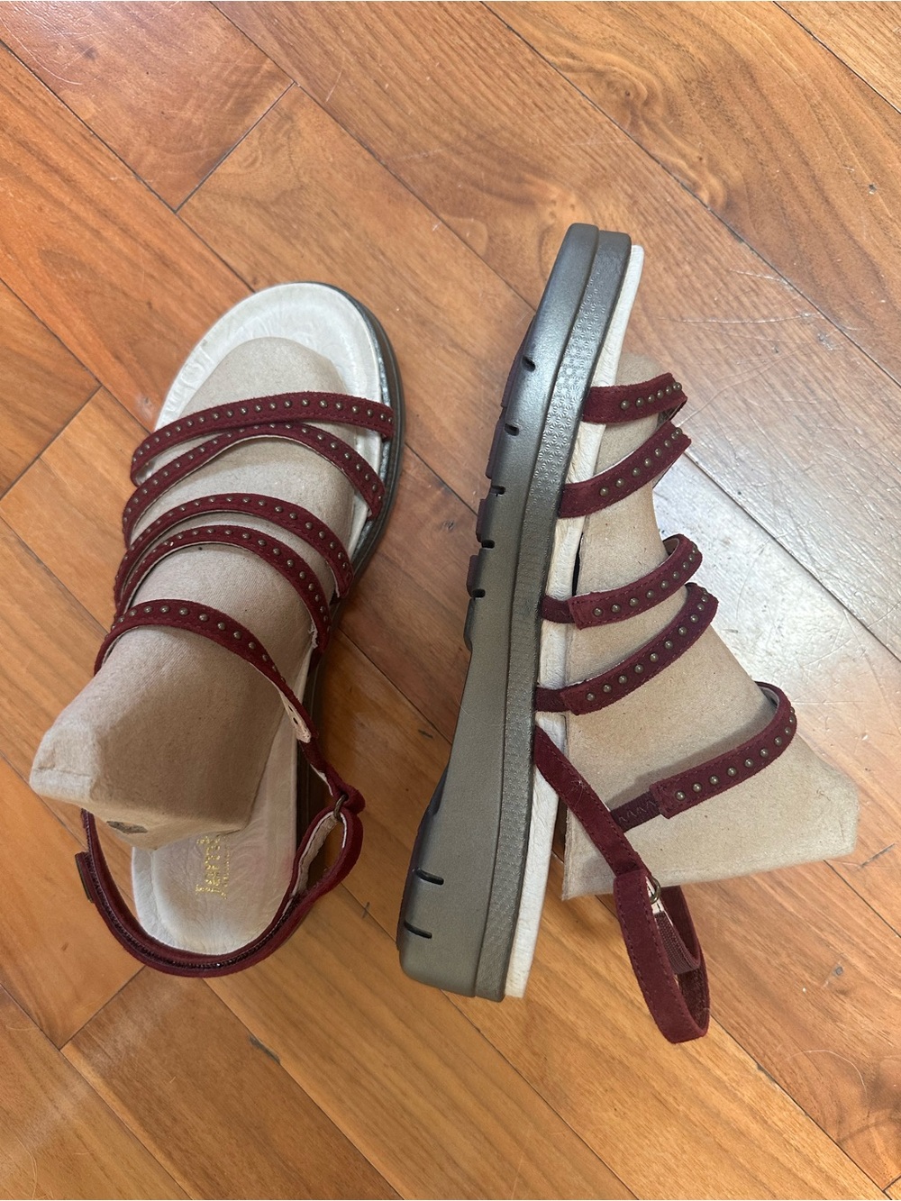 Jambu Plum Multi-Strap Studded Women's Sandals Size 9.5M